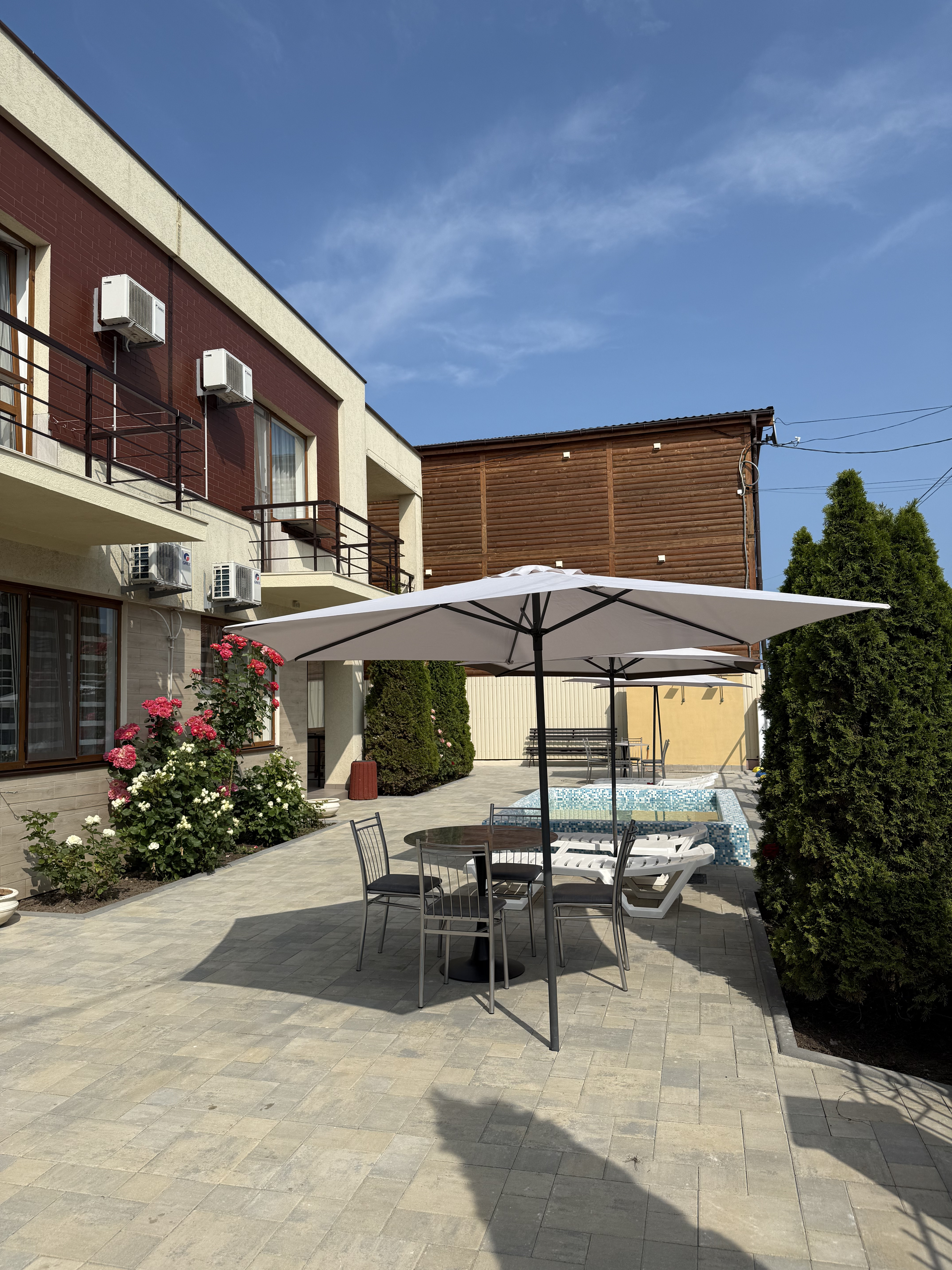 Югами Резорт